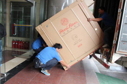 三道镇钢琴贵重工艺品无忧运
